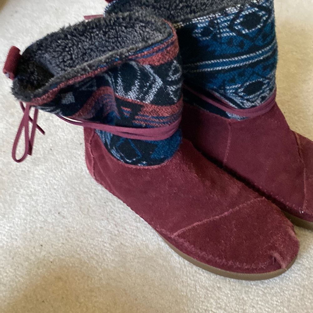Tom’s Suede Boots, Native American Print